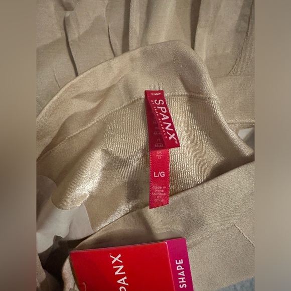 NWT Spanx nude short size L - Picture 5 of 5